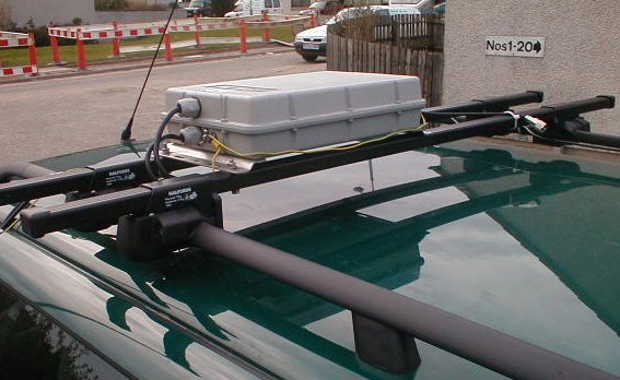 EDX2 Auto ATU fitted on roof of Peugeot 406 For use with DX70T